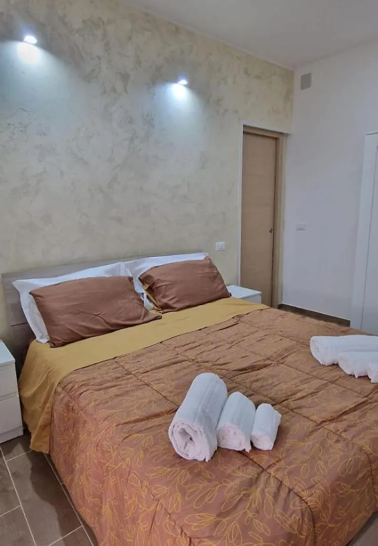 Apartamento Holiday Home Scuderi CTA